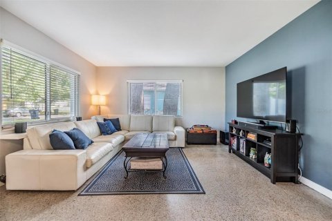 Casa en venta en Tampa, Florida, 3 dormitorios, 146.04 m2 № 2114182 - foto 6