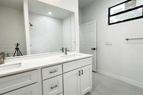 Villa ou maison à vendre à Lehigh Acres, Floride: 3 chambres, 148.64 m2 № 1968018 - photo 8