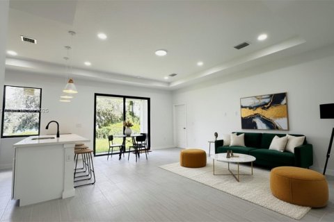 Villa ou maison à vendre à Lehigh Acres, Floride: 3 chambres, 148.64 m2 № 1968018 - photo 2