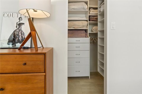 Copropriété à louer à Miami Beach, Floride: 1 chambre, 76.18 m2 № 1936806 - photo 15