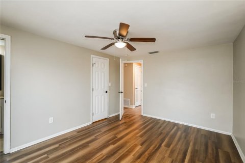 House in Holiday, Florida 2 bedrooms, 126.81 sq.m. № 1908404 - photo 9