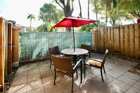 Townhouse in Doral, Florida 2 bedrooms, 97.55 sq.m. № 1956304 - photo 4