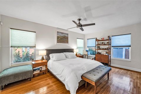 Casa en venta en Miami, Florida, 3 dormitorios, 161.19 m2 № 2026841 - foto 21