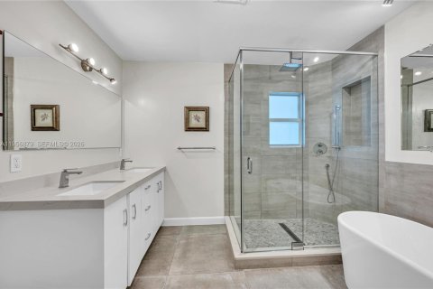Casa en venta en Miami, Florida, 3 dormitorios, 161.19 m2 № 2026841 - foto 23