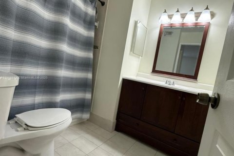 Adosado en alquiler en Miami, Florida, 3 dormitorios, 121.7 m2 № 1974089 - foto 10