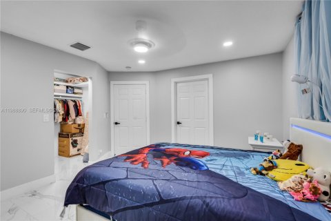 Купить виллу или дом в Локсахатчи-Гроувс, Флорида 4 спальни, 310.57м2, № 2051718 - фото 17