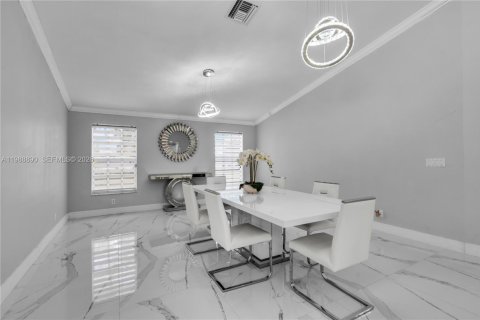 Купить виллу или дом в Локсахатчи-Гроувс, Флорида 4 спальни, 310.57м2, № 2051718 - фото 14