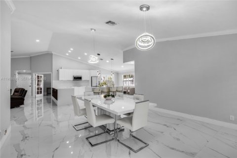 Купить виллу или дом в Локсахатчи-Гроувс, Флорида 4 спальни, 310.57м2, № 2051718 - фото 15