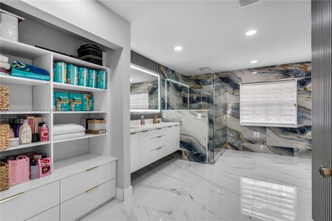 Купить виллу или дом в Локсахатчи-Гроувс, Флорида 4 спальни, 310.57м2, № 2051718 - фото 30