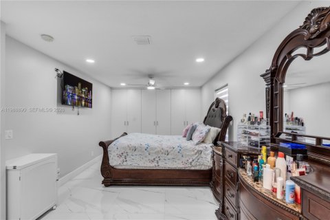 Купить виллу или дом в Локсахатчи-Гроувс, Флорида 4 спальни, 310.57м2, № 2051718 - фото 21