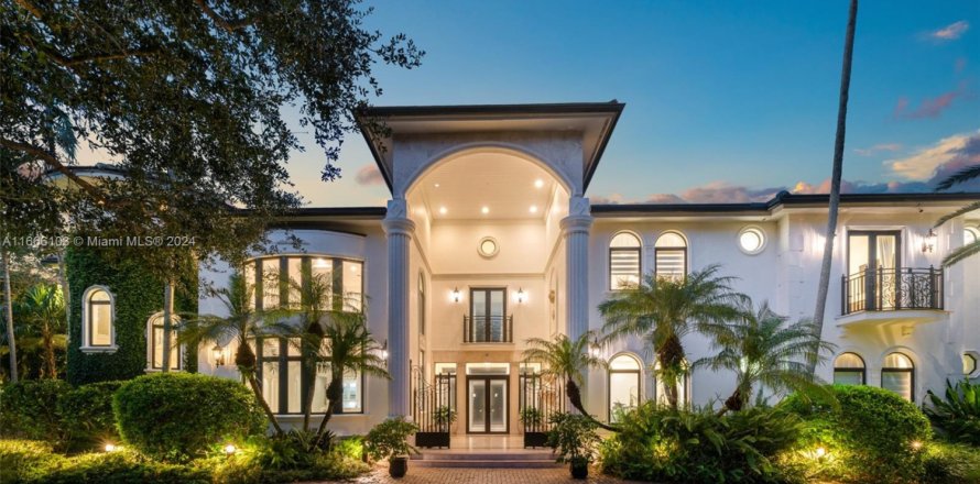 Casa en Pinecrest, Florida 6 dormitorios, 776.66 m2 № 1380431