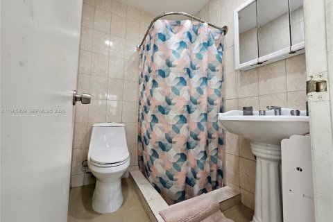 Купить виллу или дом в Норт-Майами-Бич, Флорида 3 спальни, 98.1м2, № 2027430 - фото 28