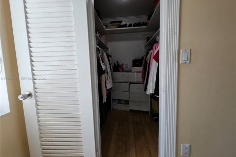 Купить виллу или дом в Норт-Майами-Бич, Флорида 3 спальни, 98.1м2, № 2027430 - фото 26