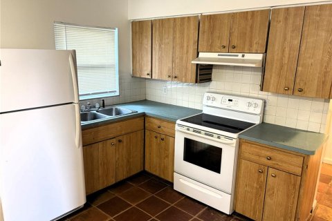 Immobilier commercial à vendre à Bradenton, Floride: 4 chambres, 154.59 m2 № 2410197 - photo 5