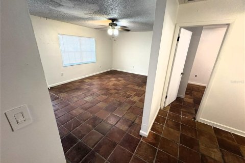 Immobilier commercial à vendre à Bradenton, Floride: 4 chambres, 154.59 m2 № 2410197 - photo 6