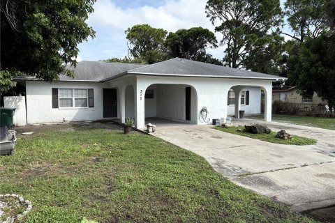 Immobilier commercial à Bradenton, Floride 4 chambres, 154.59 m2 № 2410197