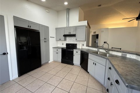 Villa ou maison à louer à Orlando, Floride: 3 chambres, 125.6 m2 № 2386639 - photo 5