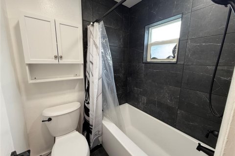 Villa ou maison à louer à Orlando, Floride: 3 chambres, 125.6 m2 № 2386639 - photo 11