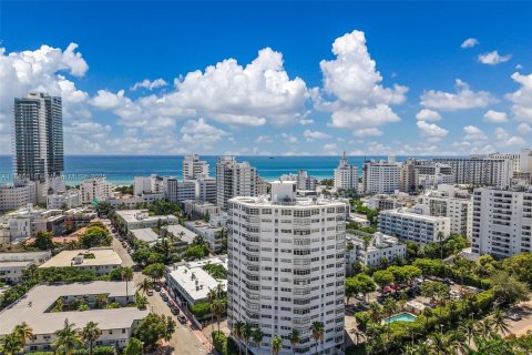 Copropriété à vendre à Miami Beach, Floride: 2 chambres, 87.33 m2 № 1895863 - photo 30