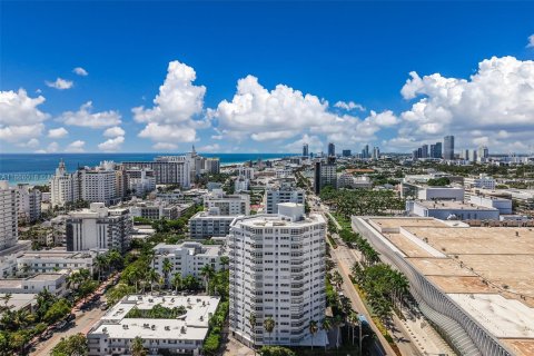 Copropriété à vendre à Miami Beach, Floride: 2 chambres, 87.33 m2 № 1895863 - photo 29
