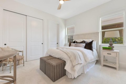House in Orlando, Florida 4 bedrooms, 281.77 sq.m. № 1751202 - photo 20