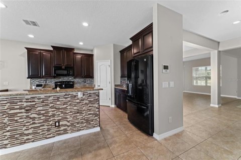 Casa en venta en Orlando, Florida, 5 dormitorios, 306.58 m2 № 1685048 - foto 7