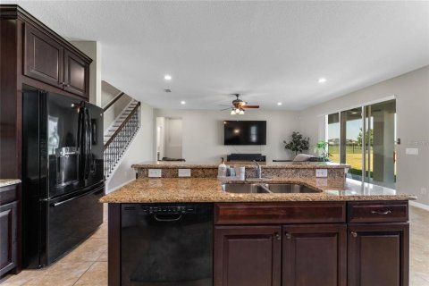 Casa en venta en Orlando, Florida, 5 dormitorios, 306.58 m2 № 1685048 - foto 4