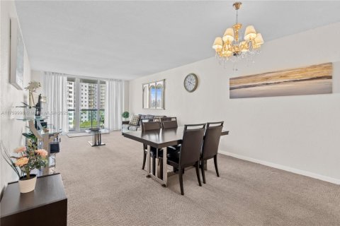 Condo in Sunny Isles Beach, Florida, 1 bedroom  № 1707334 - photo 9