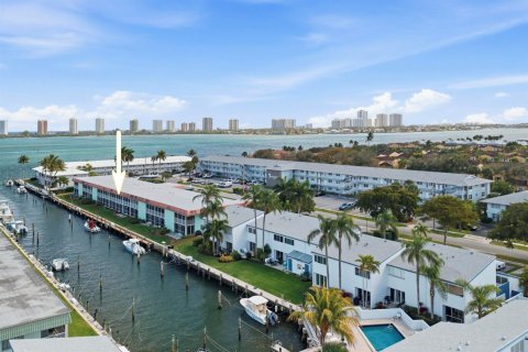 Condo à North Palm Beach, Floride, 1 chambre № 2271857