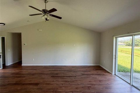 Villa ou maison à vendre à Poinciana, Floride: 4 chambres, 139.45 m2 № 2429208 - photo 3