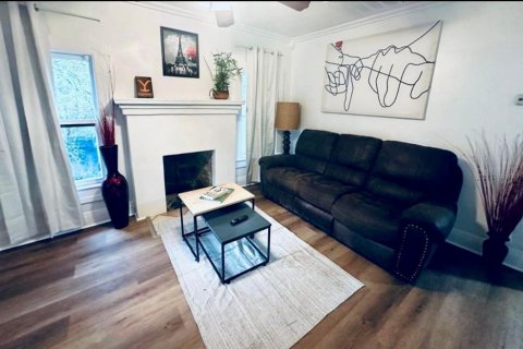 Villa ou maison à louer à Tampa, Floride: 2 chambres, 71.35 m2 № 1324963 - photo 4