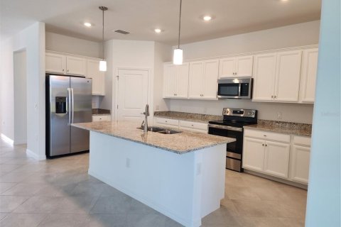 House in Fort Myers, Florida 4 bedrooms, 188.78 sq.m. № 2092308 - photo 9