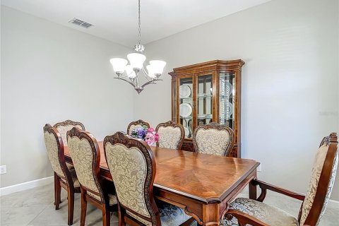 Villa ou maison à vendre à Wesley Chapel, Floride: 4 chambres, 234.95 m2 № 1852544 - photo 7