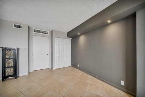 Copropriété à vendre à Aventura, Floride: 1 chambre, 102.56 m2 № 2084023 - photo 23