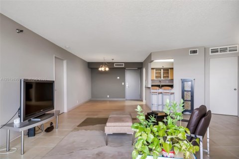 Copropriété à vendre à Aventura, Floride: 1 chambre, 102.56 m2 № 2084023 - photo 2