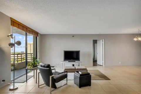 Copropriété à vendre à Aventura, Floride: 1 chambre, 102.56 m2 № 2084023 - photo 3
