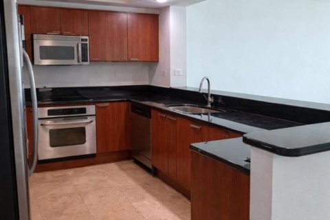 Apartment in North Miami, Florida 3 bedrooms, 182.74 sq.m. № 2180534 - photo 2