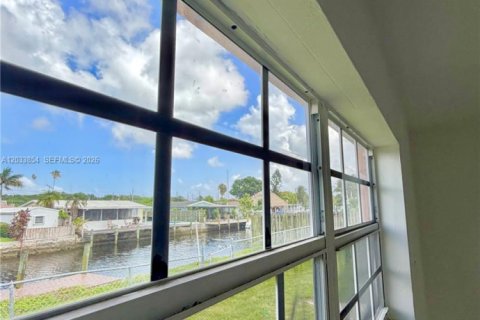 Casa en alquiler en Dania Beach, Florida, 4 dormitorios, 129.51 m2 № 2078058 - foto 15