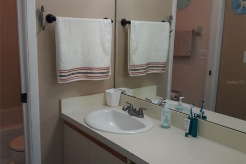 Снять в аренду кондоминиум в Брейдентон, Флорида 4 комнаты, 99.96м2, № 647125 - фото 10