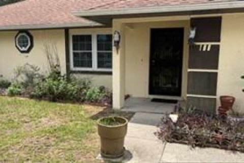 Casa en Ocala, Florida 3 dormitorios, 125.79 m2 № 2377309