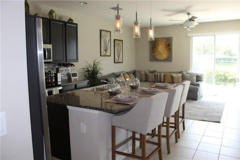 Touwnhouse à vendre à Riverview, Floride: 3 chambres, 146.41 m2 № 2147818 - photo 7