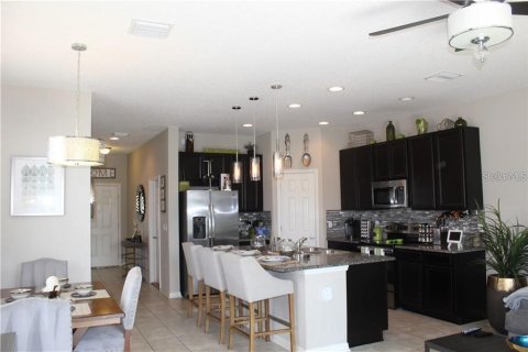 Touwnhouse à vendre à Riverview, Floride: 3 chambres, 146.41 m2 № 2147818 - photo 6