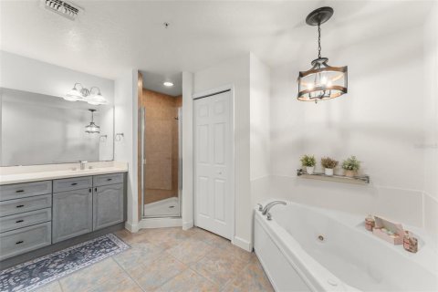 Condo in Orlando, Florida, 3 bedrooms  № 1853653 - photo 21
