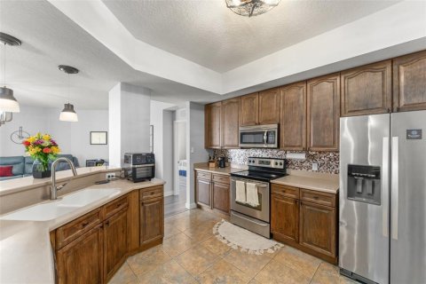 Condo in Orlando, Florida, 3 bedrooms  № 1853653 - photo 13