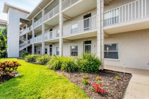Condominio en venta en Sarasota, Florida, 2 dormitorios, 102.75 m2 № 2099119 - foto 2