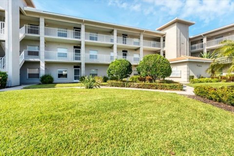 Condominio en Sarasota, Florida, 2 dormitorios  № 2099119