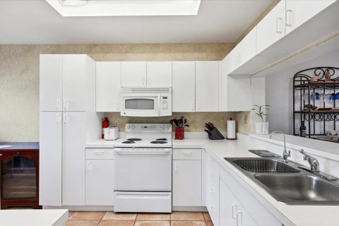 Condominio en venta en Sarasota, Florida, 2 dormitorios, 102.75 m2 № 2099119 - foto 10