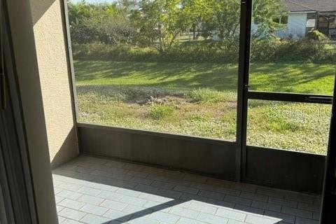 Casa en alquiler en Punta Gorda, Florida, 2 dormitorios, 92.9 m2 № 803356 - foto 4