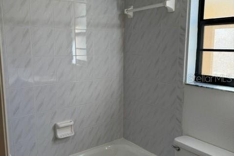 Casa en alquiler en Punta Gorda, Florida, 2 dormitorios, 92.9 m2 № 803356 - foto 9