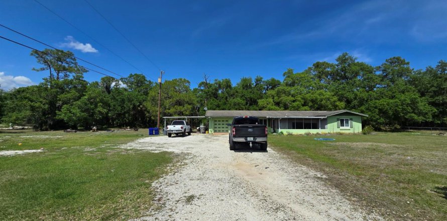 Villa ou maison à Fellsmere, Floride 3 chambres, 154.03 m2 № 2077520